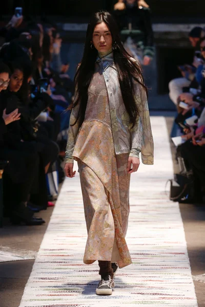 Look 13